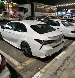 تۆیۆتا کامری